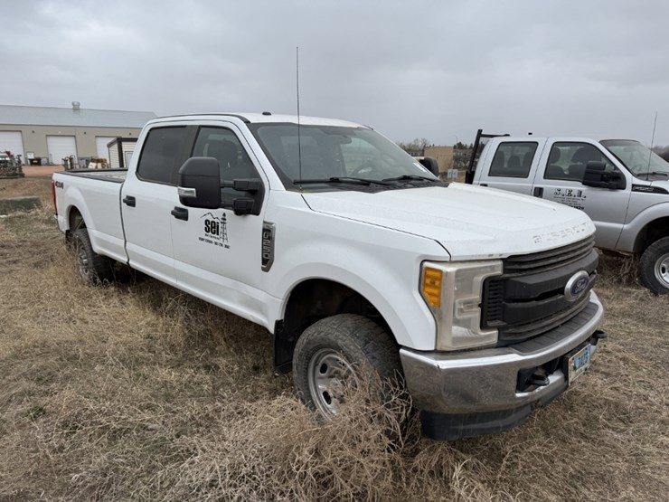 2017-ford-f250-image-2