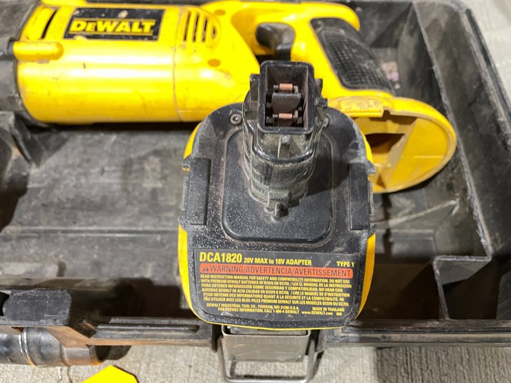 #5048-•-(2)-dewalt-reciprocating-saws-image-11