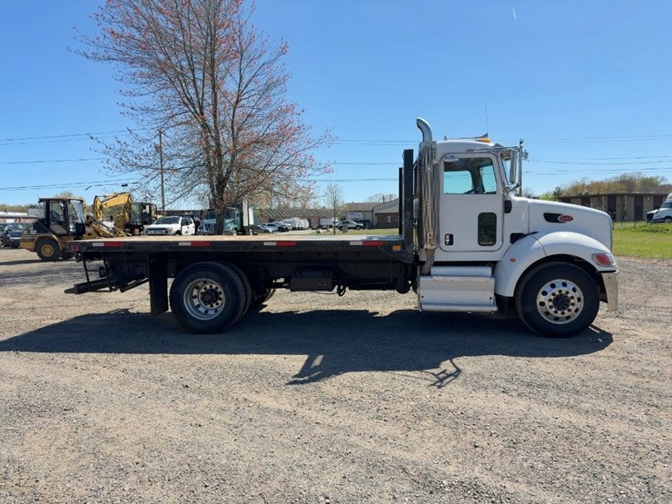 2014-peterbilt-337-image-6