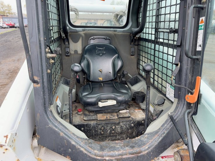2013-bobcat-t650-image-18