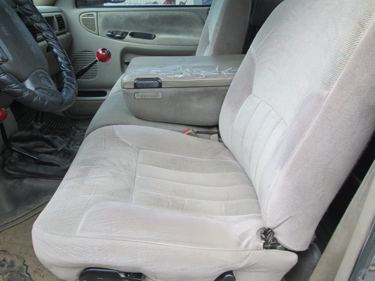 1996-dodge-3500-image-30