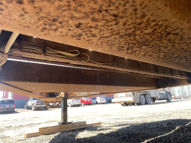 #109-•-2004-contrail-16'-trailer-with-flip-up-ramps-(has-wi-title)-image-19