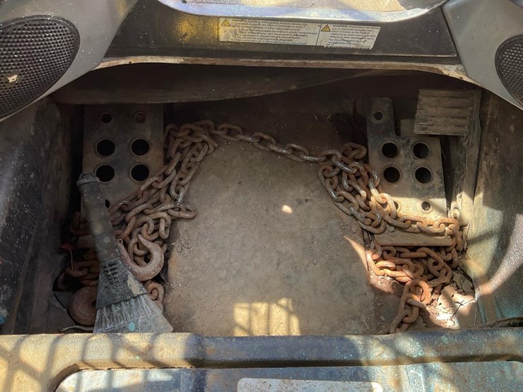 2021-bobcat-t870-image-75