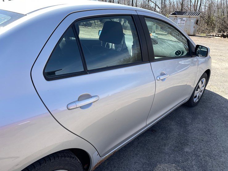#111-•-2007-toyota-yaris-(has-wi-title)-image-31