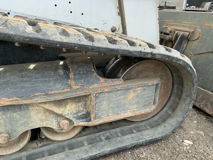 2024-bobcat-t770-image-60