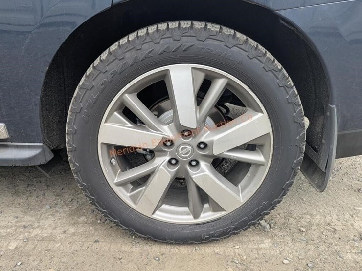 2014-nissan-pathfinder-image-15