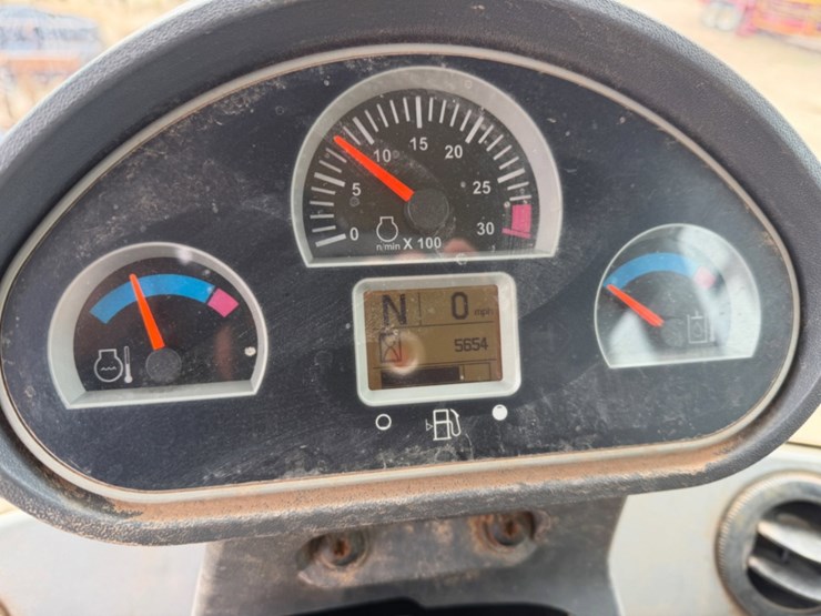 2012-caterpillar-924k-image-11