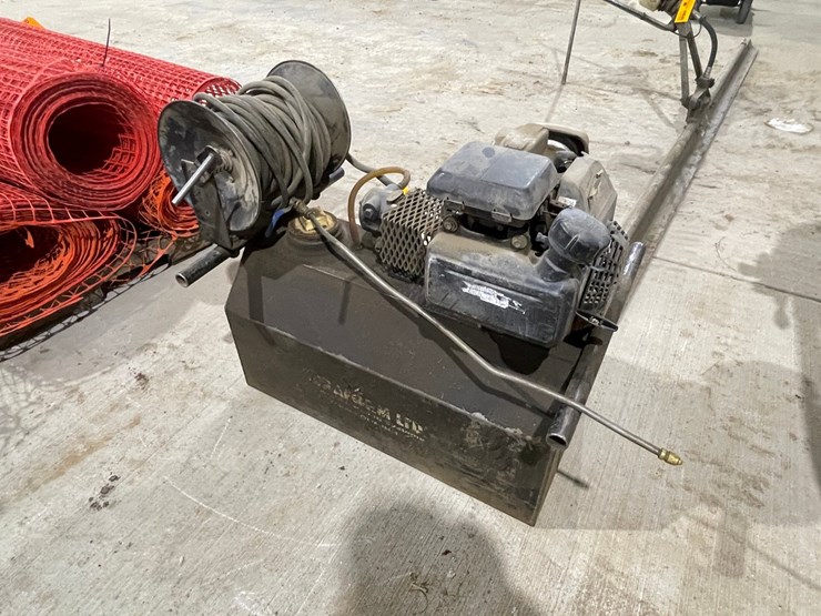#5030-•-duraform-gas-powered-sprayer-unit-with-hose-reel-image-3