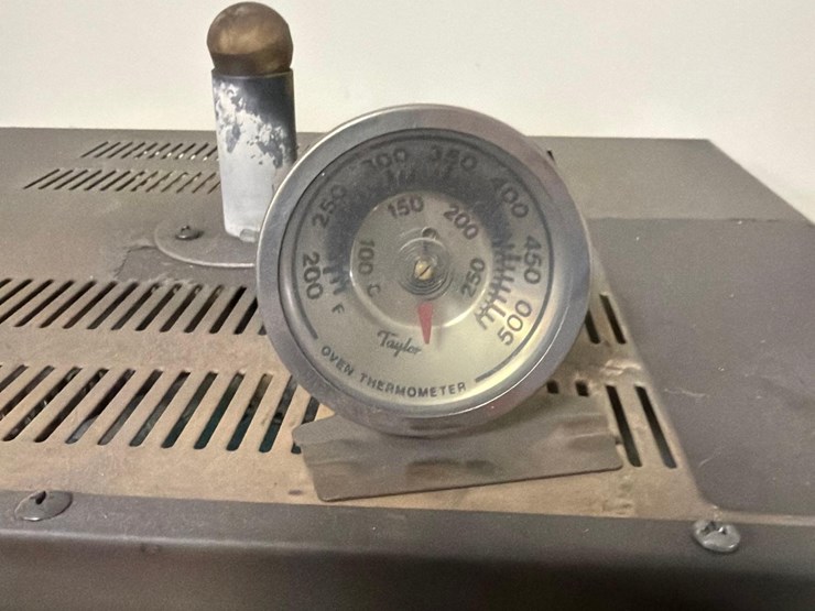 ney-m525-heat-treat-furnace-w/-cabinet-and-parts-image-3