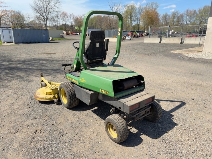john-deere-f935-image-3