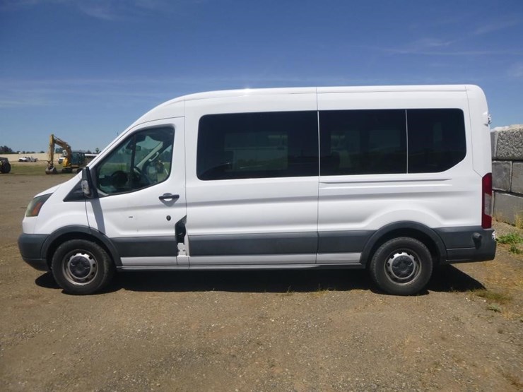 2017-ford-transit-image-5