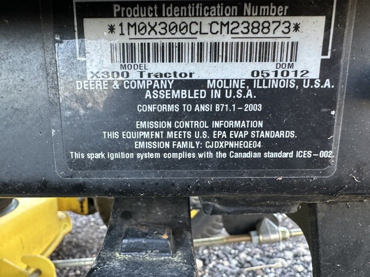 2012-john-deere-x300-image-12