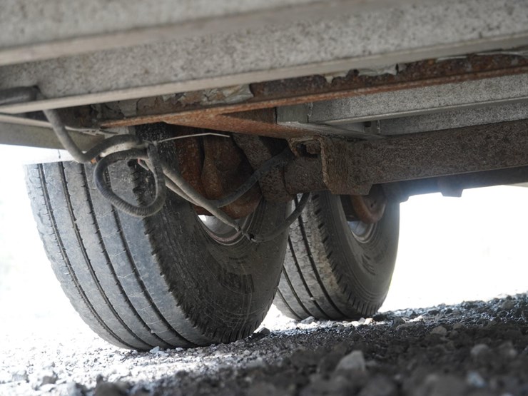 #142-•-1999-exiss-3-slant-aluminum-6-horse-capacity-trailer-image-71