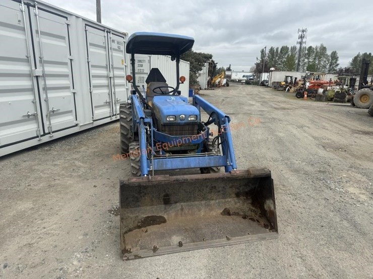 new-holland-tc30-image-11