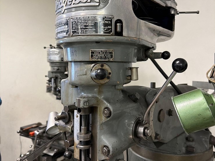 bridgeport-j-head-vertical-milling-machine-image-7
