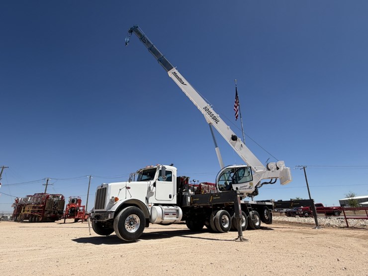 2013-peterbilt-367-image-2