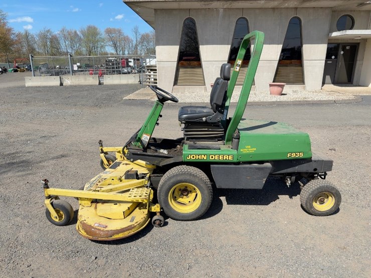 john-deere-f935-image-2