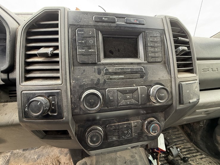 2019-ford-f250-image-12