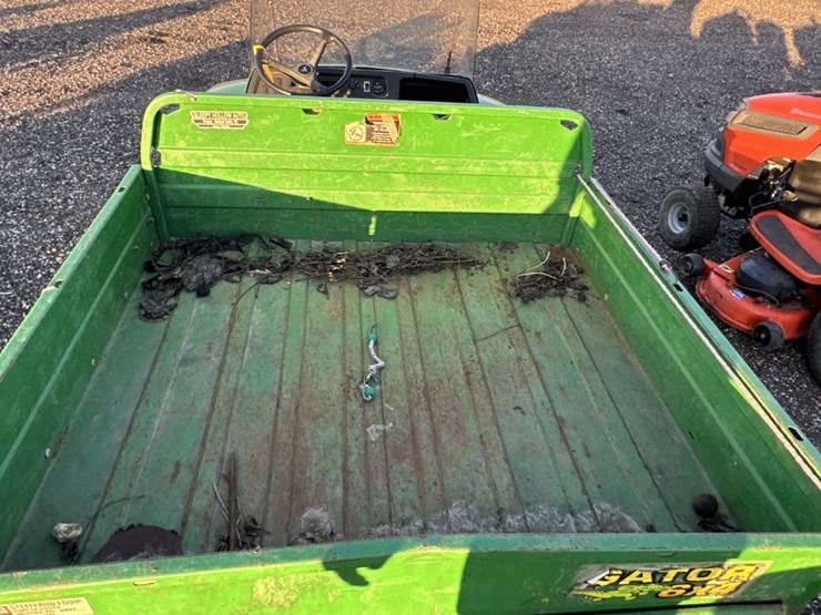 john-deere-gator-image-7