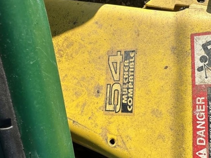 john-deere-gt235-image-12