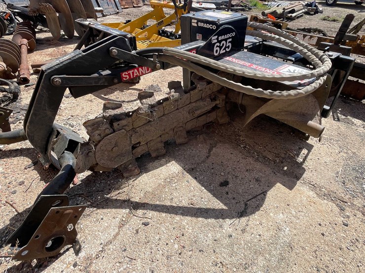 #7158-•-bradco-625-trencher-image-4