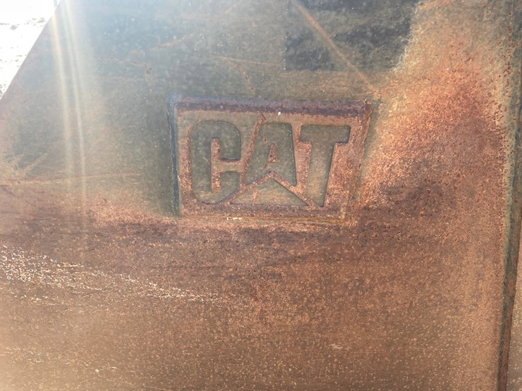 caterpillar-th350b-image-14