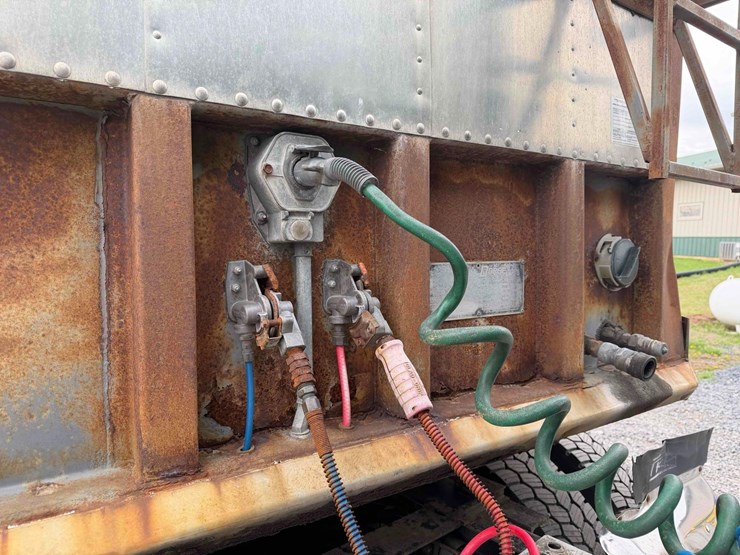 1992-dorsey-walking-floor-image-7