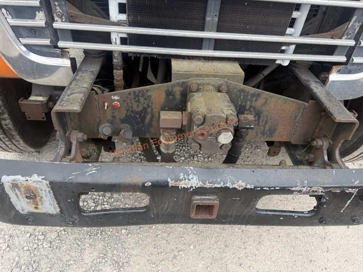 1988-ford-ln8000-image-41