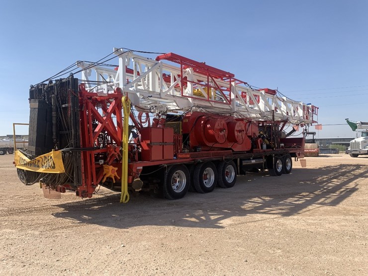 2012-caterpillar-c13-image-2