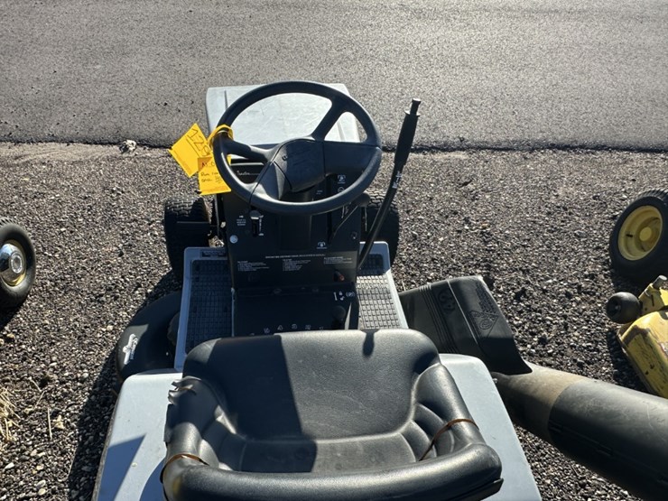 craftsman-riding-lawn-mower-image-6