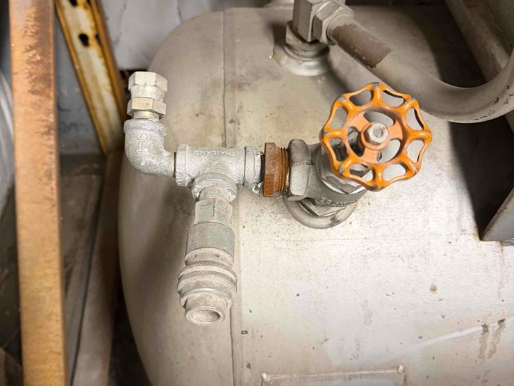 ingersoll-rand-15-hp-compressor-image-11