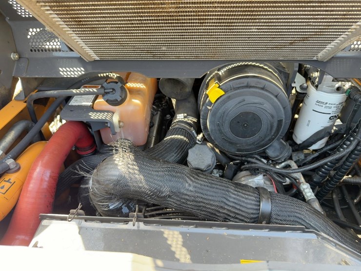 2013-case-sv250-image-16