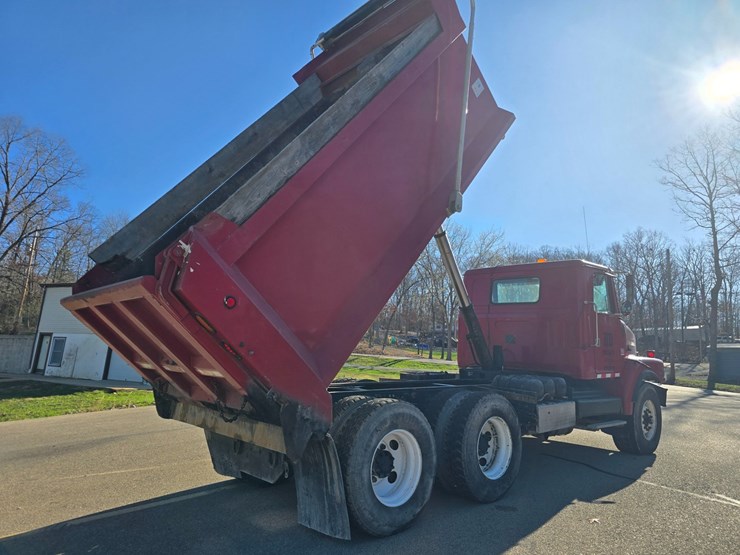 1999-cummins-m11-image-39