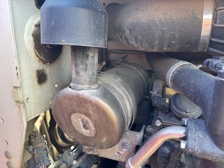 2018-bobcat-t650-image-39