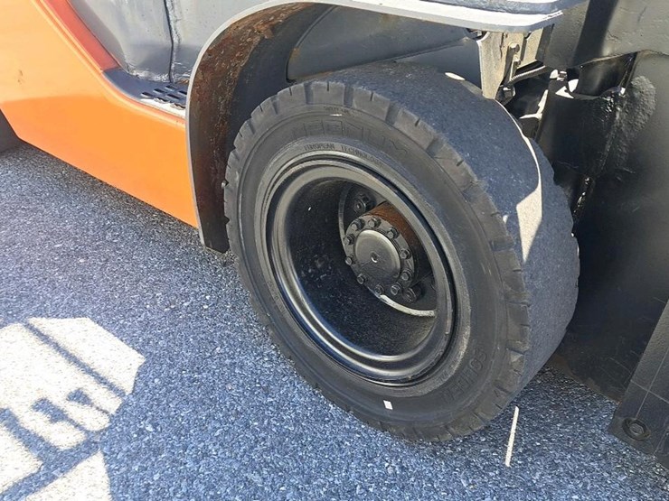 2020-toyota-8fgu25-image-34