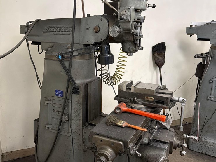 bridgeport-j-head-vertical-milling-machine-image-10