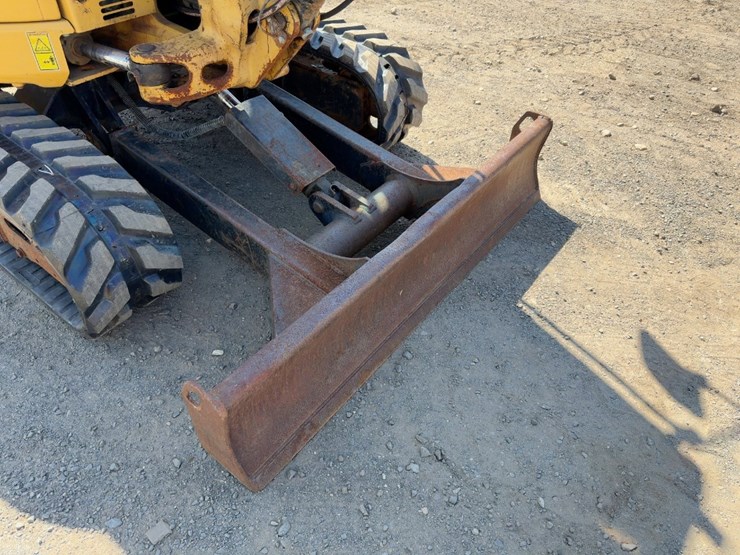2014-caterpillar-303e-cr-image-18