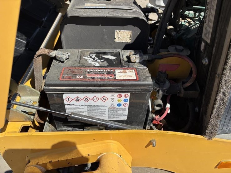 2018-volvo-dd25b-image-29