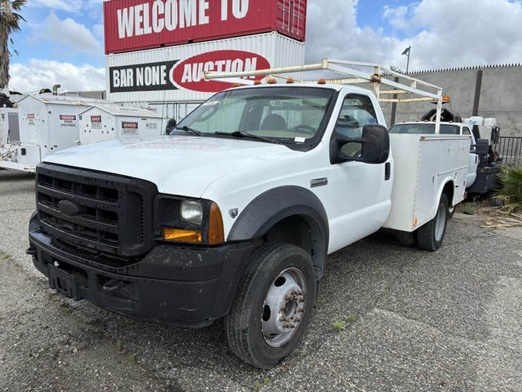 2006-ford-f450-image-1