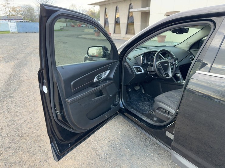 2015-gmc-terrain-sle-image-16