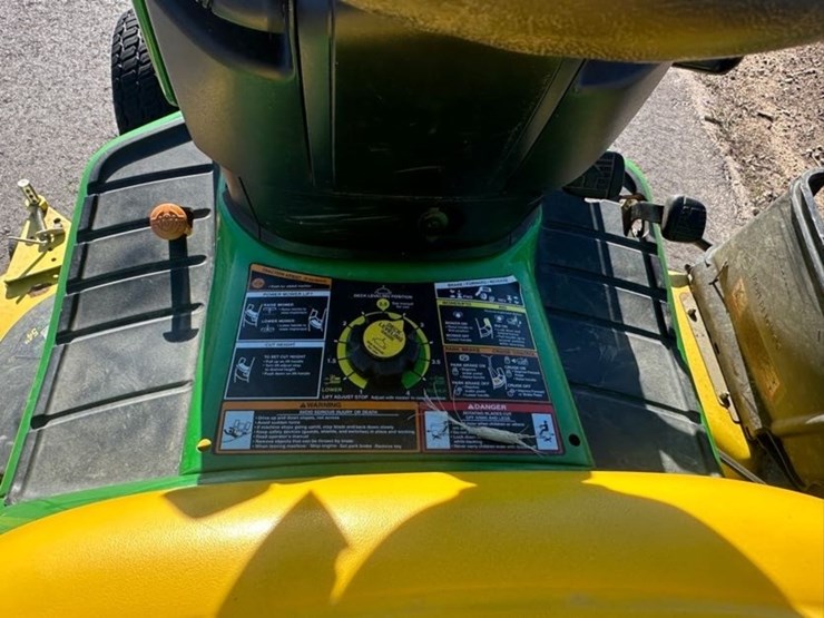 john-deere-x530-image-10