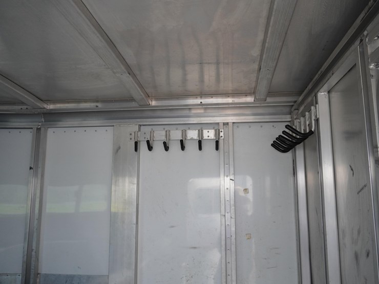 #142-•-1999-exiss-3-slant-aluminum-6-horse-capacity-trailer-image-28