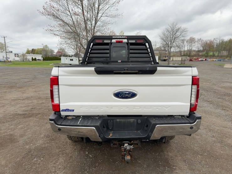 2019-ford-f350-image-4