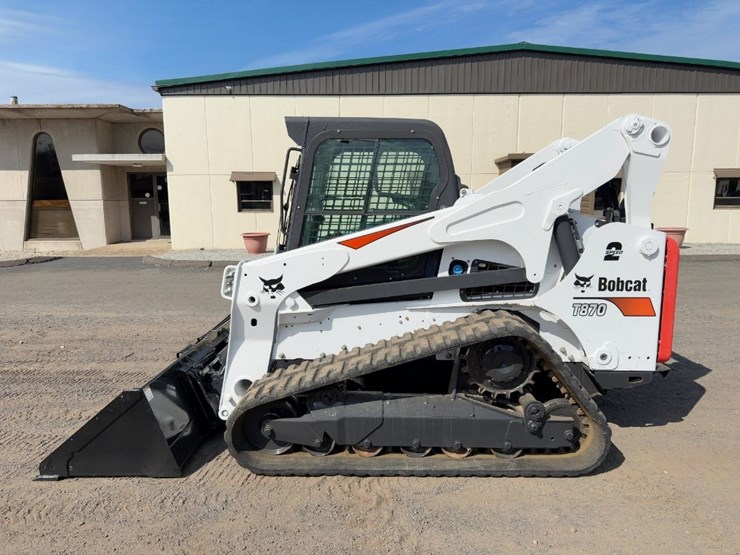 2020-bobcat-t870-image-2