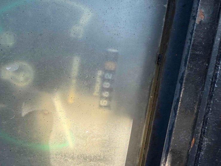 case-570l-xt-image-16