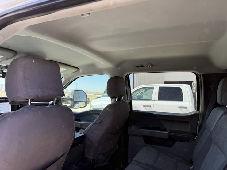 2023-ford-f250-image-23