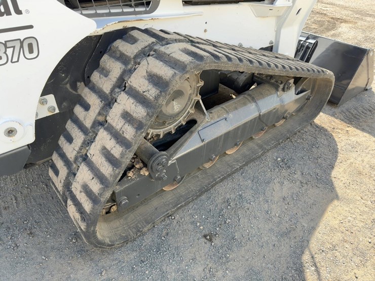 2020-bobcat-t870-image-14