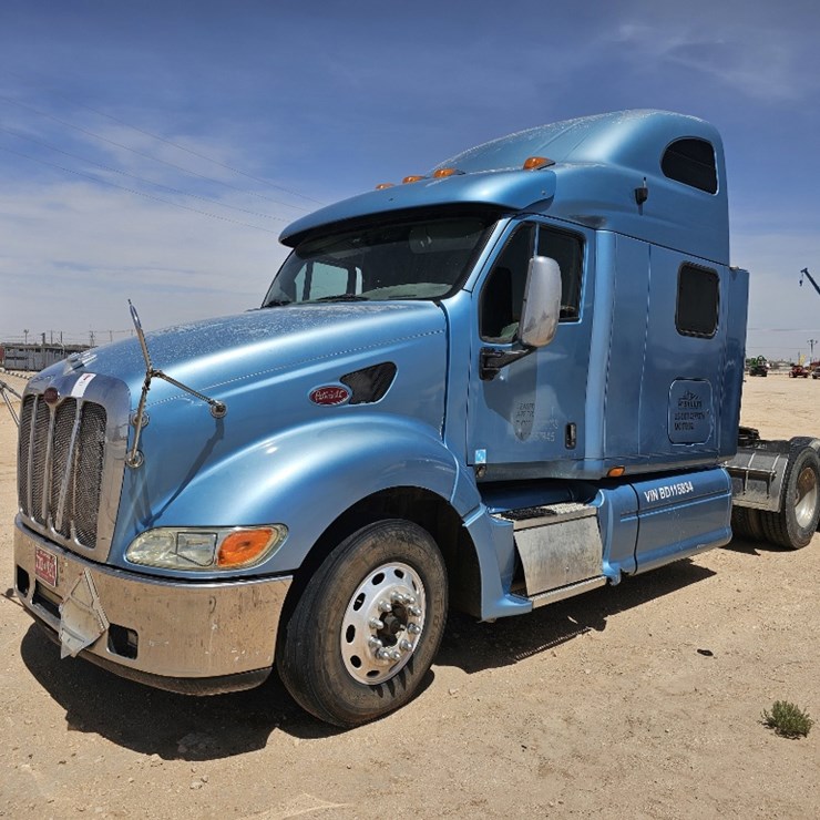 2011 PETERBILT 387
