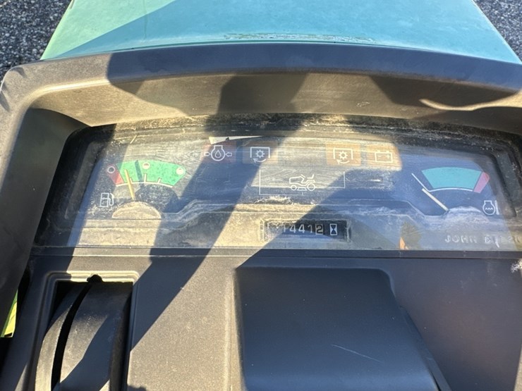 john-deere-445-image-10