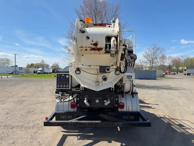 2001-caterpillar-3126-image-4